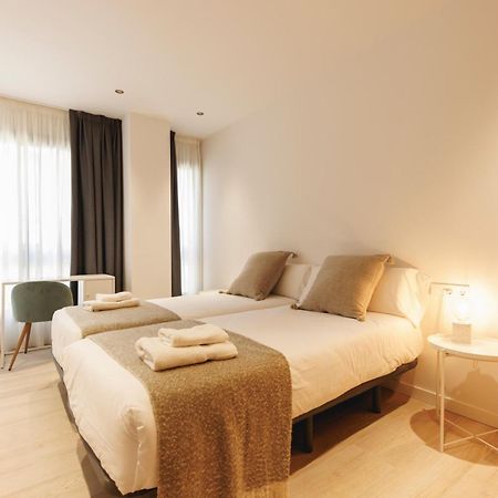 Bravissimo Centre, Modern 2-Bedroom Apartment Gerona Buitenkant foto